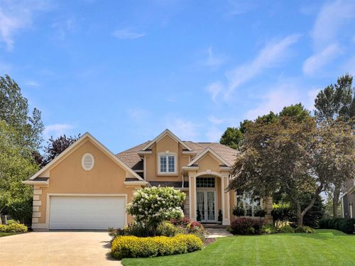 224 E Sawgrass Trl, Dakota Dunes, SD, 57049-5242 | Card Image