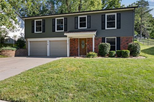 174 Chatham Rd Ne, Cedar Rapids, IA, 52402-1539 | Card Image