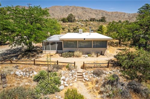 9215 Encelia Trl, Morongo Valley, CA, 92256-9590 | Card Image