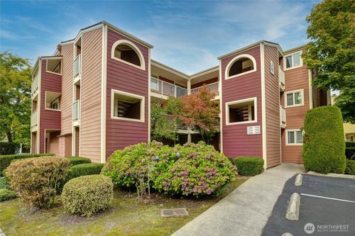 4-306-7292 W Lake Sammamish Pkwy Ne, Redmond, WA, 98052-4356 | Card Image