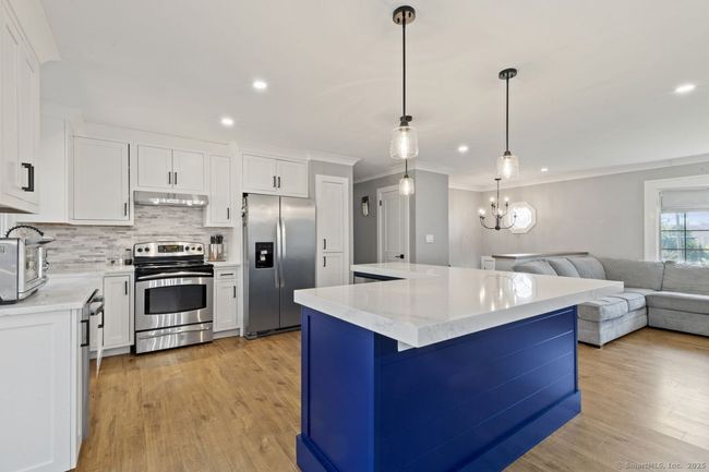 23 Indian Hill Rd, House other with 3 bedrooms, 3 bathrooms and null parking in New Fairfield CT | Image 4