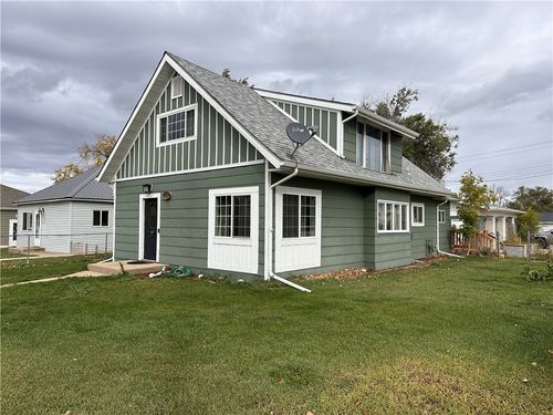 522 S 2nd Street W, Baker, MT, 59313 | Card Image