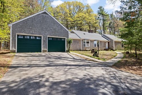 38 N Main St, Assonet, MA, 02702-1118 | Card Image