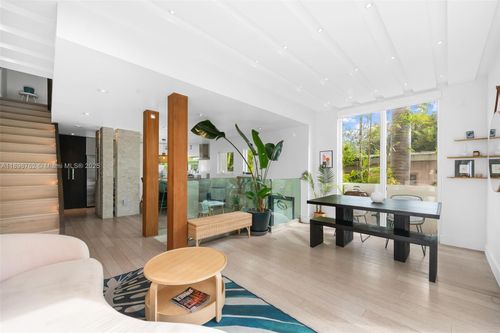 apt-4-1024 Lenox Ave, Miami Beach, FL, 33139-4828 | Card Image