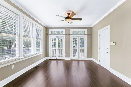 c-1809 Napoleon Avenue, New Orleans, LA, 70115 | Card Image