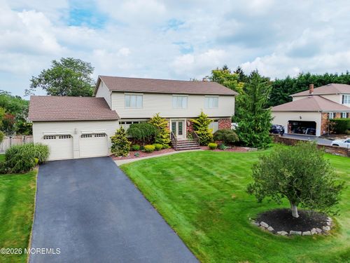 30 Terence Dr, Manalapan, NJ, 07726-3439 | Card Image