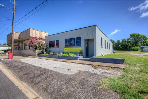 107 Locust St, Winnsboro, TX, 75494-2519 | Card Image