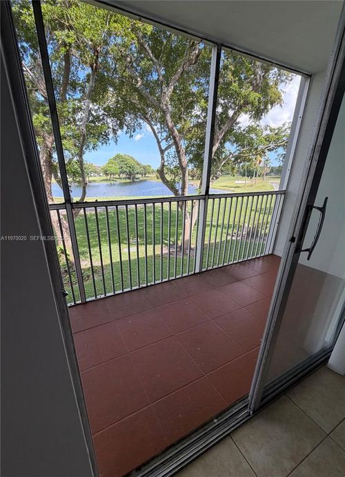 apt-209c-301 Sw 135th Ave, Pembroke Pines, FL, 33027-1632 | Card Image