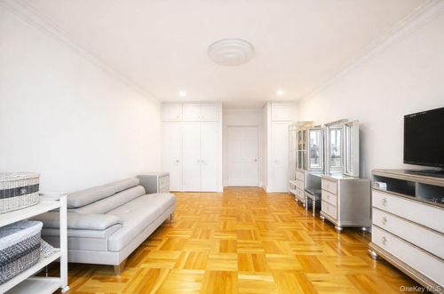 6f-14480 Sanford Avenue, New York, NY, 11355 | Card Image