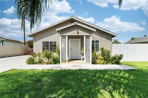 2113 Princeton St, Delano, CA, 93215-1216 | Card Image