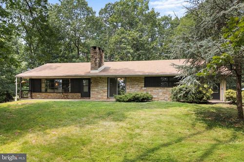 202 Yoder Rd, HARLEYSVILLE, PA, 19438-1818 | Card Image
