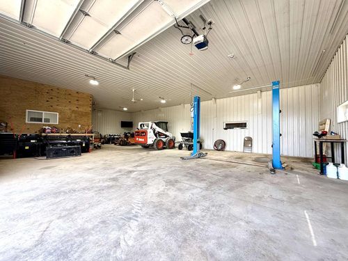 W5473 County Road Ff, Monroe, WI, 53566-8801 | Card Image