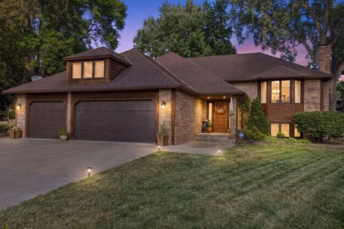 5170 Hemlock Ln N, Plymouth, MN, 55442-2118 | Card Image