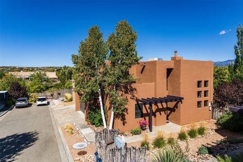 unit-b-927 Alto St, Santa Fe, NM, 87501-2980 | Card Image