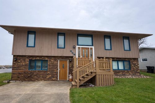 426 N 19th St, Estherville, IA, 51334-1704 | Card Image