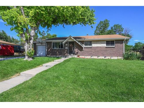 8250 Chase Way, Arvada, CO, 80003-1818 | Card Image