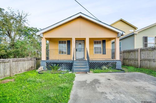 2111 Lizardi Street, New Orleans, LA, 70117 | Card Image