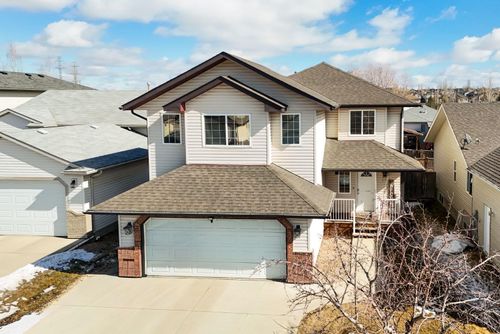 11 Inglis Cres, Red Deer, AB, T4R3H3 | Card Image