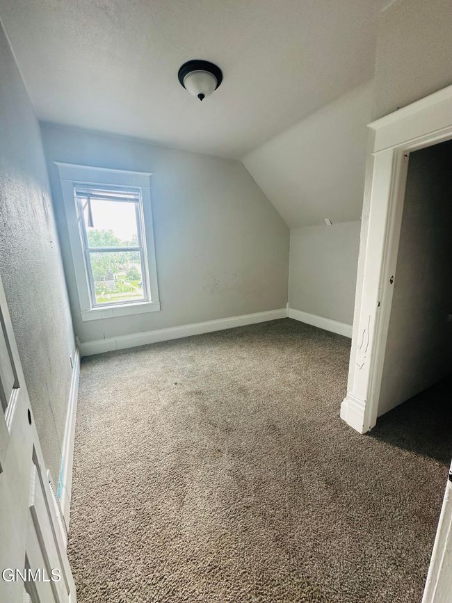 202 8 Th Ave Se, House other with 3 bedrooms, 1 bathrooms and null parking in Jamestown ND | Image 13