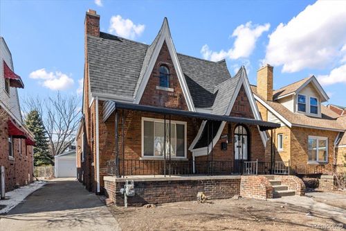 17203 Ilene St, Detroit, MI, 48221-2432 | Card Image