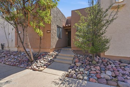 2522 N Ironwood Ridge Dr, Tucson, AZ, 85745-1071 | Card Image