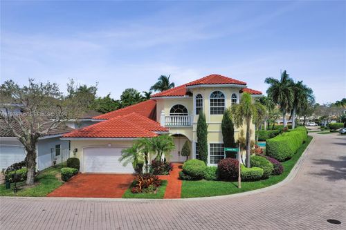 901 Manatee Way, Hollywood, FL, 33019 | Card Image