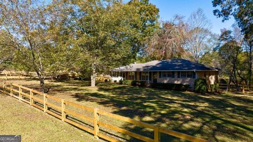 8100 Hog Mountain Rd, Statham, GA, 30666-3438 | Card Image