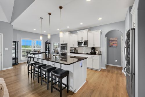 1251 Juniper Pass, Clarksville, TN, 37043-2988 | Card Image