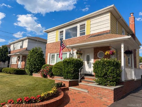 2-35 Gibson, Hempstead, NY, 11581 | Card Image