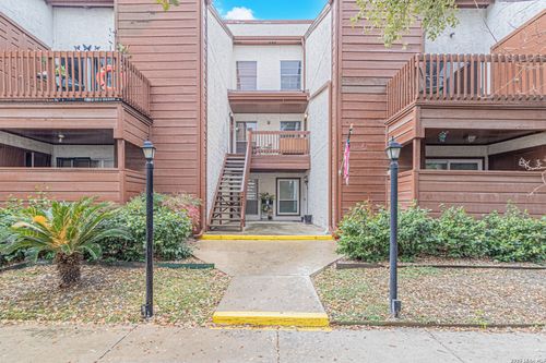 apt-c211-10527 Perrin Beitel Rd, San Antonio, TX, 78217-3127 | Card Image