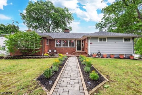 15 Absecon Rd, Parsippany, NJ, 07054-3901 | Card Image