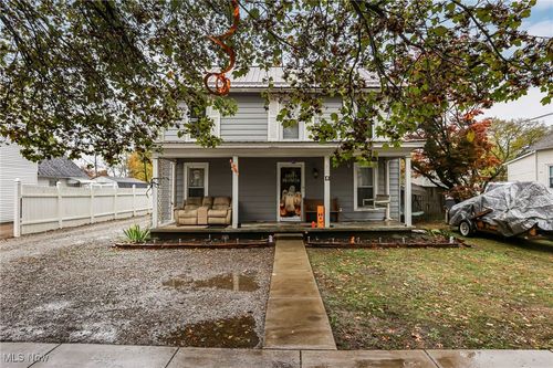 109 S Church St, Thornville, OH, 43076-9725 | Card Image