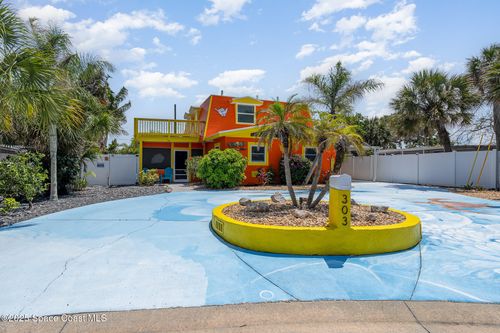 303 Winslow Cir, COCOA BEACH, FL, 32931-4057 | Card Image