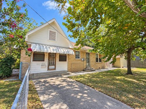 113 W Lobit St, Baytown, TX, 77520-4626 | Card Image