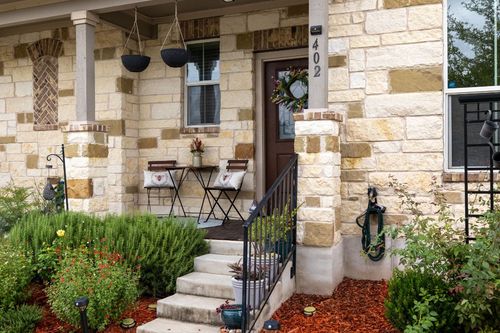 402 Crater Lake Dr, Pflugerville, TX, 78660-5919 | Card Image