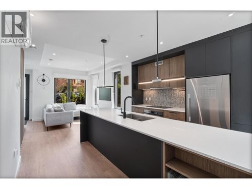 606 Foster Avenue, Coquitlam, BC, V6J0L5 | Card Image