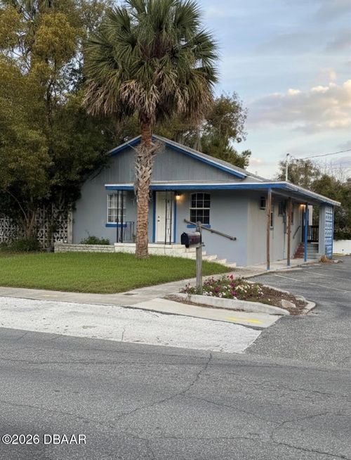 109 N Stone St, Deland, FL, 32720-4007 | Card Image