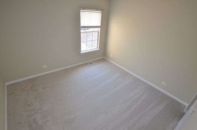 1211 Townes Cir, Townhouse with 3 bedrooms, 4 bathrooms and 2 parking in Aurora IL | Image 29