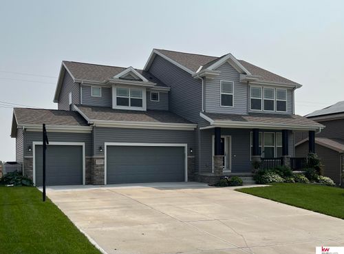21327 Quarry Ln, Gretna, NE, 68028-3795 | Card Image
