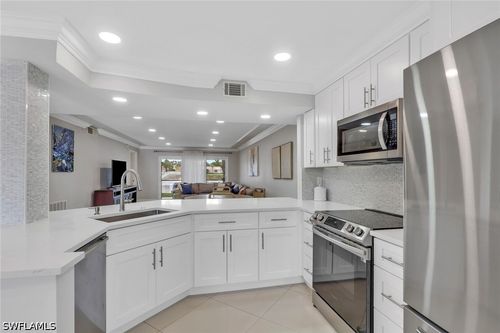 104-9580 Victoria Ln, NAPLES, FL, 34109-1648 | Card Image
