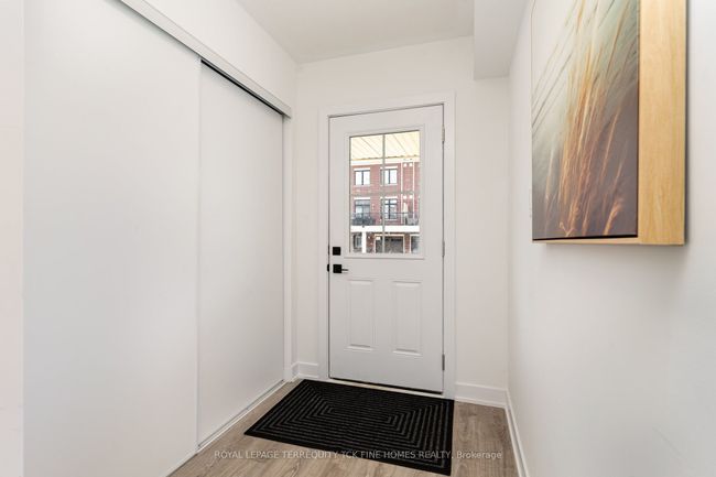 61 Kenneth Kirby Lane, House attached with 2 bedrooms, 3 bathrooms and 3 parking in Stouffville ON | Image 4