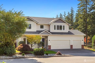 24019 Se 277th Place, House other with 4 bedrooms, 2 bathrooms and 3 parking in Maple Valley WA | Image 2