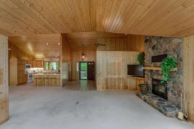 Charming up-north interiors will welcome you in! | Image 11