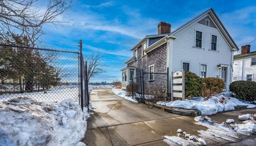 78 Middle St, Fairhaven, MA, 02719-3050 | Card Image