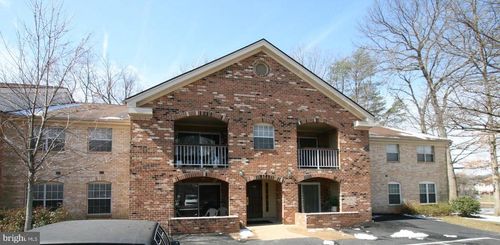 202-5900 Cove Landing Rd, BURKE, VA, 22015-4712 | Card Image