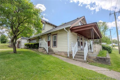 500 W Mulberry St, Salem, IN, 47167-1518 | Card Image