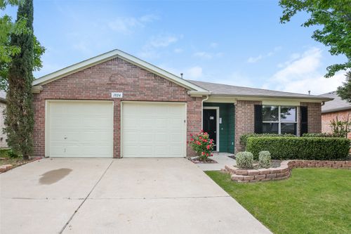 1804 Little Deer Ln, Fort Worth, TX, 76131-5425 | Card Image