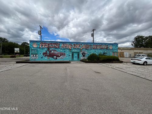 130 N Byrne Rd, Toledo, OH, 43607-2603 | Card Image