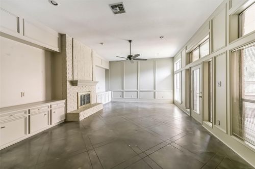 210 Mill Trail Dr, Sugar Land, TX, 77498-2670 | Card Image