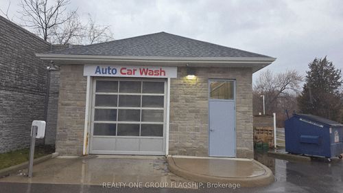 car-wash-bldg-4861 Victoria Ave, Niagara Falls, ON, L2E4C5 | Card Image